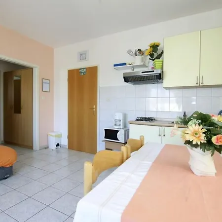 In Rogoznica With Terrace, Air Conditioning, Wi-fi Apartamento