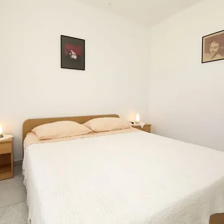 In Rogoznica With Terrace, Air Conditioning, Wi-fi